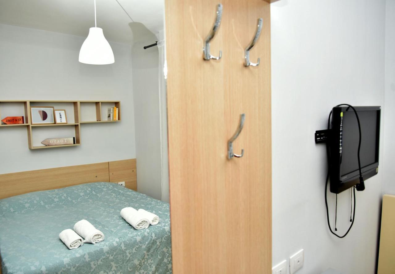 Arianiti Guesthouse Vlorë Екстериор снимка