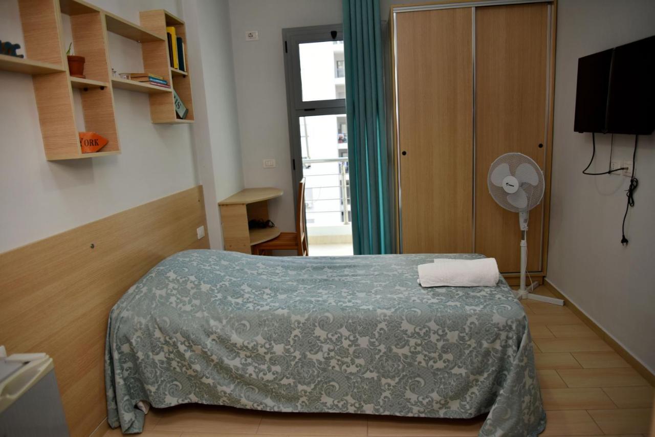 Arianiti Guesthouse Vlorë Екстериор снимка