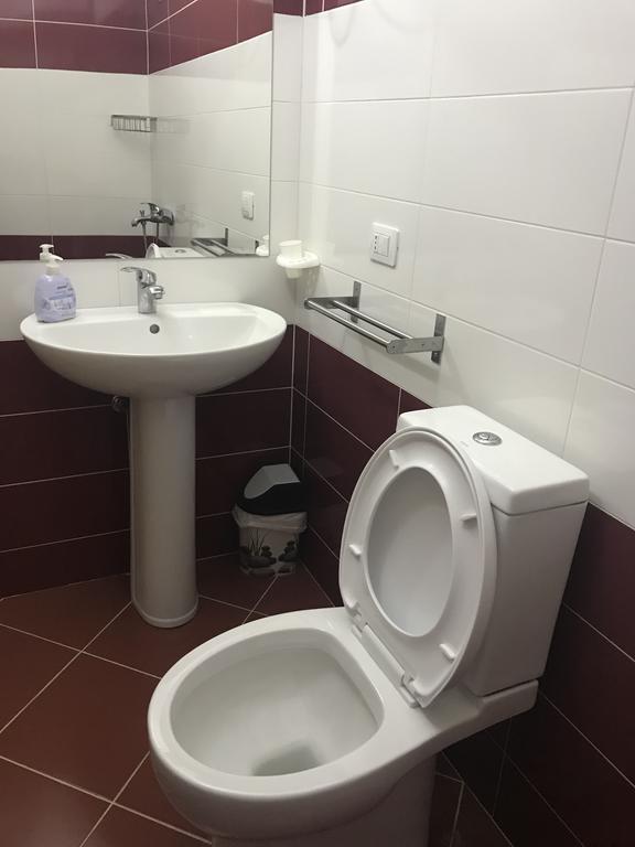 Arianiti Guesthouse Vlorë Екстериор снимка